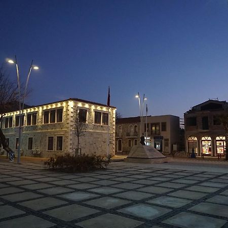 Villa Fokai Hotel Yenifoca Exterior photo