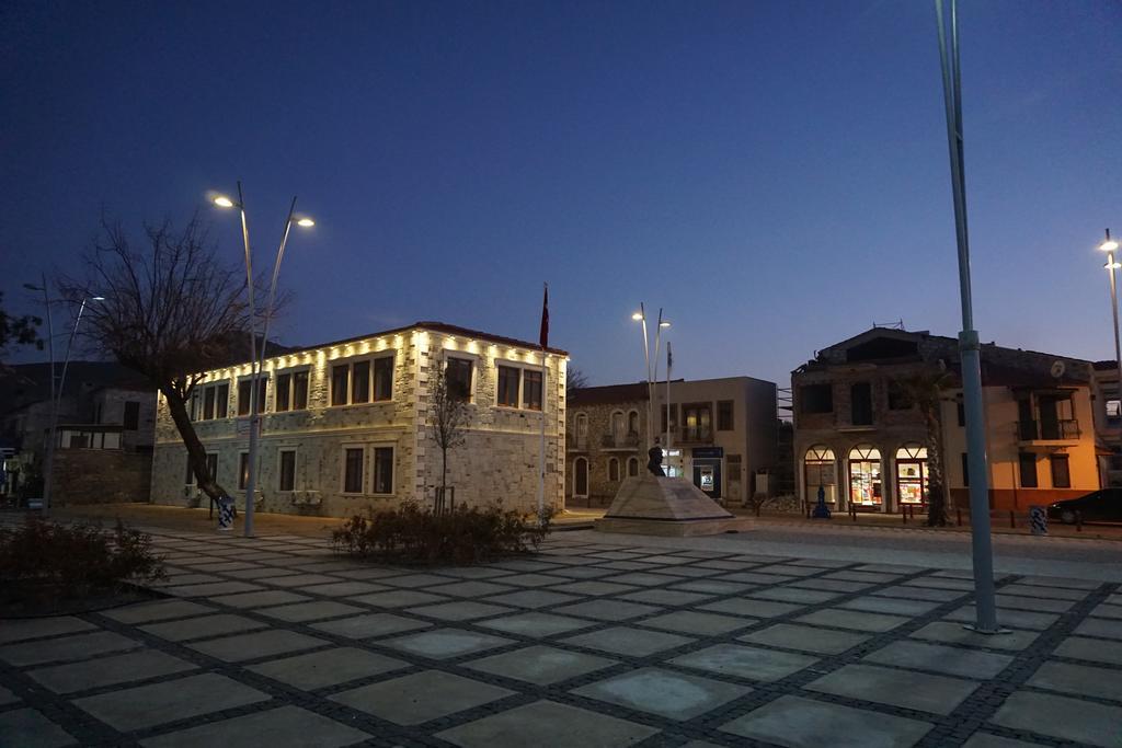 Villa Fokai Hotel Yenifoca Exterior photo